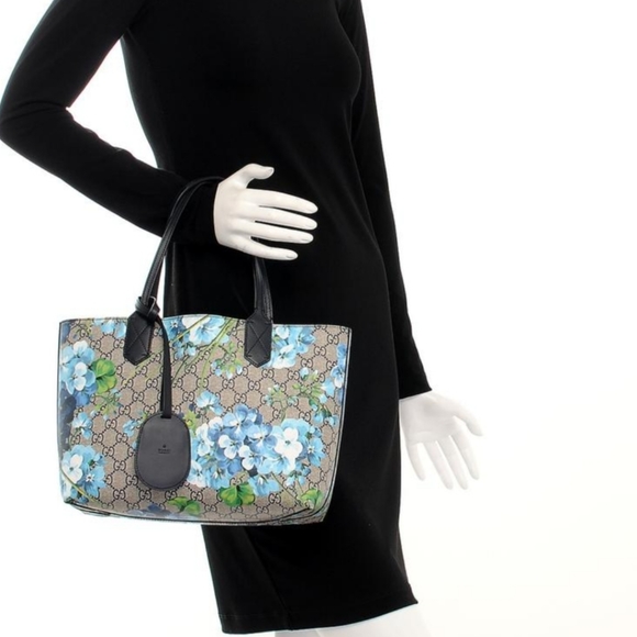 Gucci Blooms Small Tote in Blue *Currently selling used for $850! - Picture 3 of 5